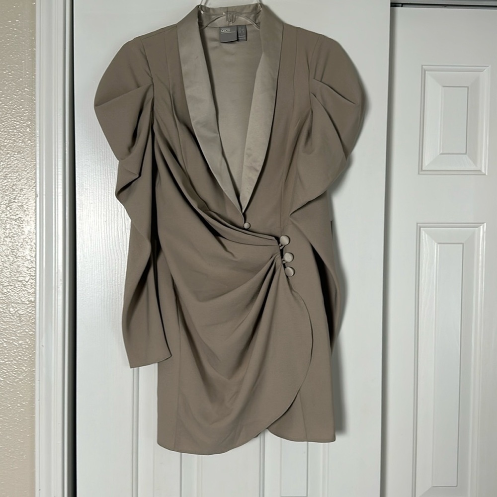 ASOS business dress super cute and unique tan and light tan size 2 runs small